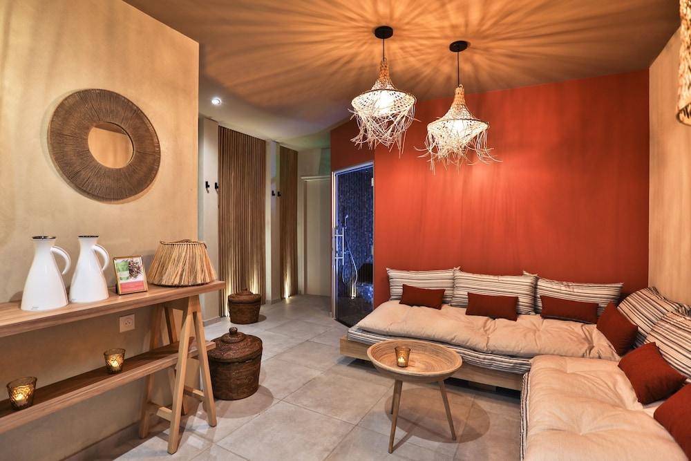 Hotel&Spa Les Roches Noires Les Sables-dʼOlonne Exterior foto